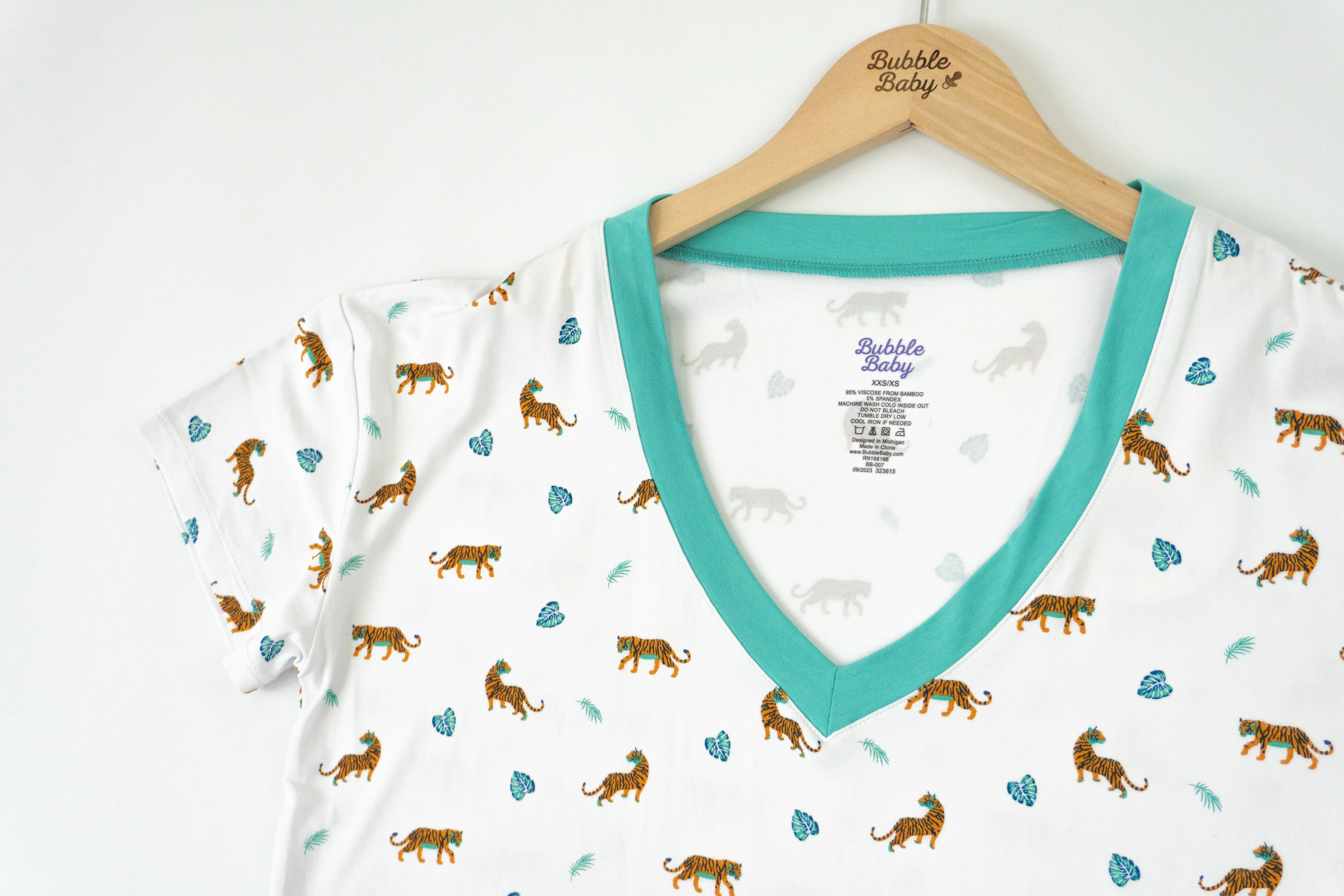 Bengal | Adult Short Sleeve V Neck