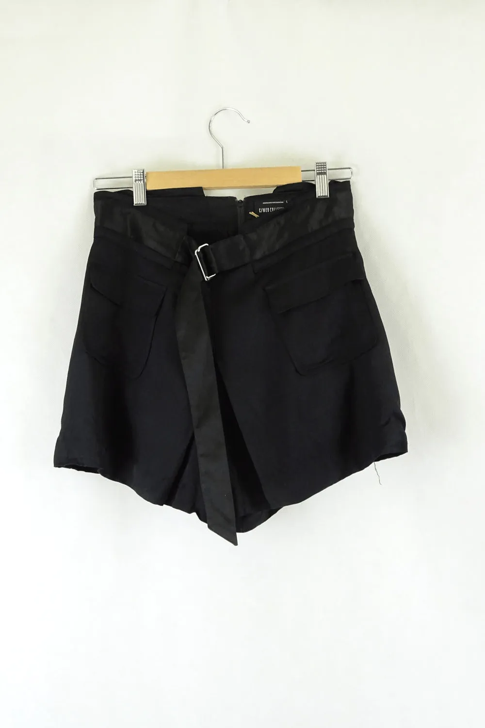 Cmeo Collective Black Shorts L