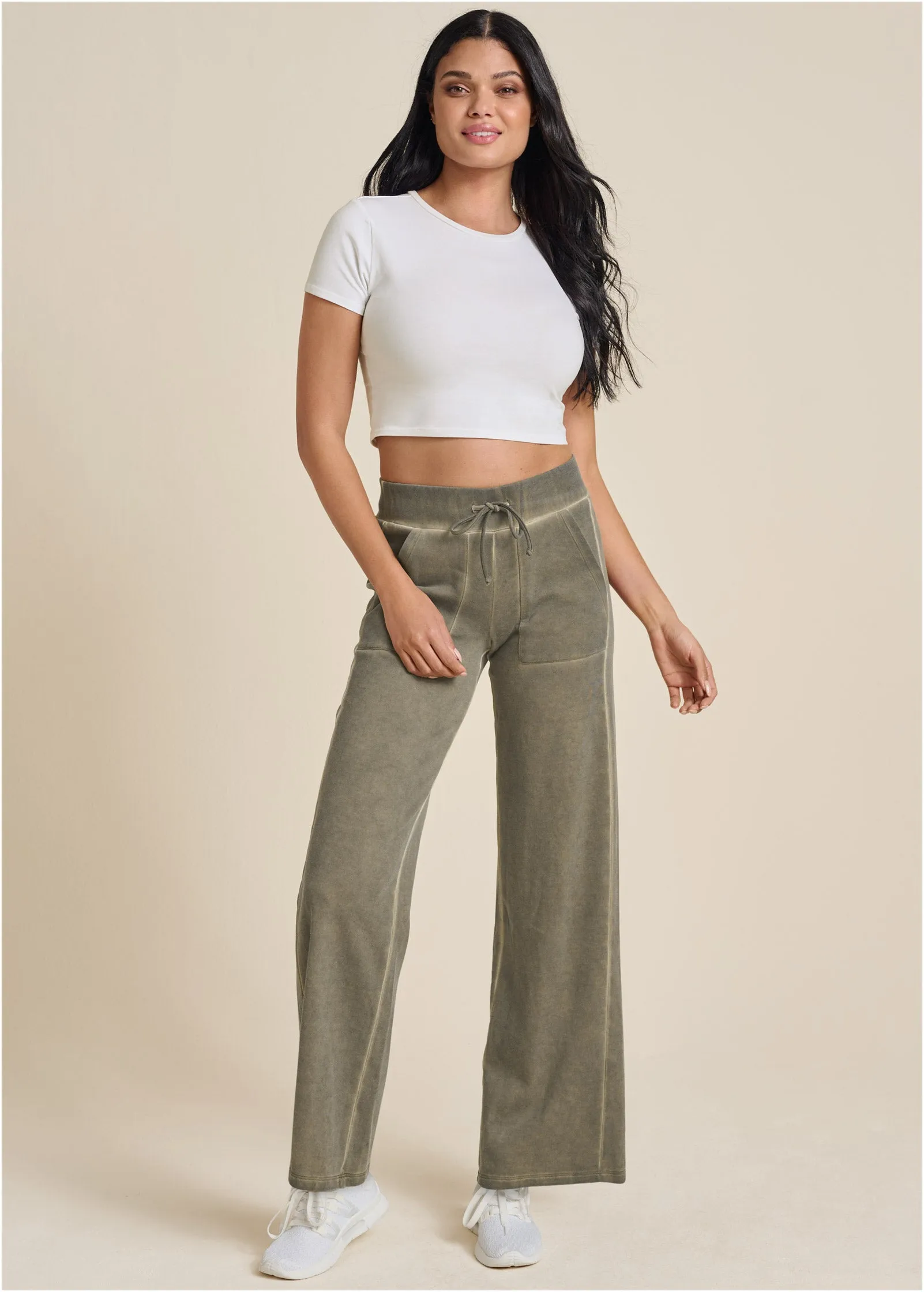 Comfort Kit Loose Fit Pants - Olive