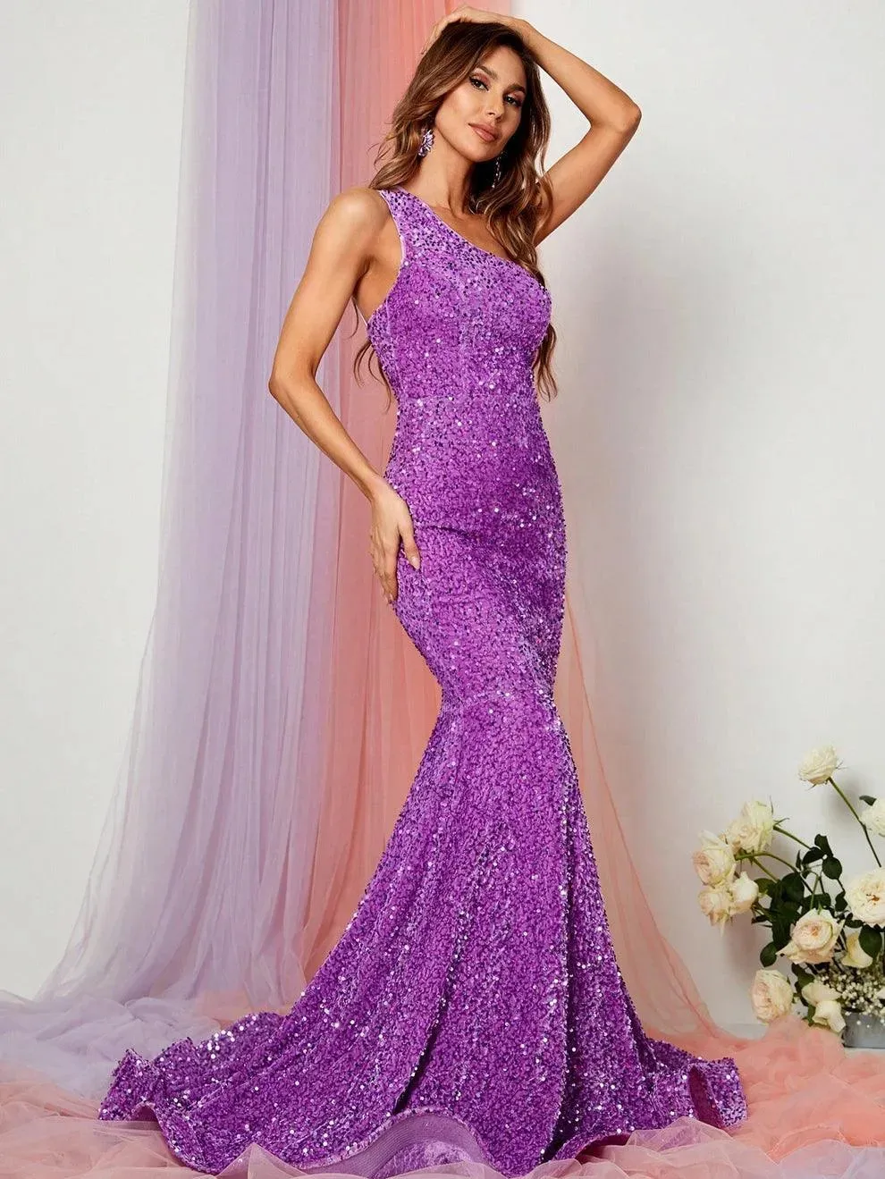 Elegant One Shoulder Sleeveless Sequin Mermaid Dresses