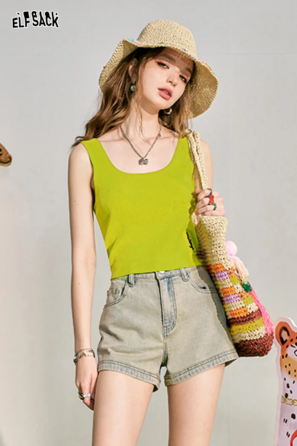 ELFSACK 2024 Summer New Dopamine Tank Top Embroidered Hanging Strap Women's Slim Fit, Versatile Sweet and Spicy Top