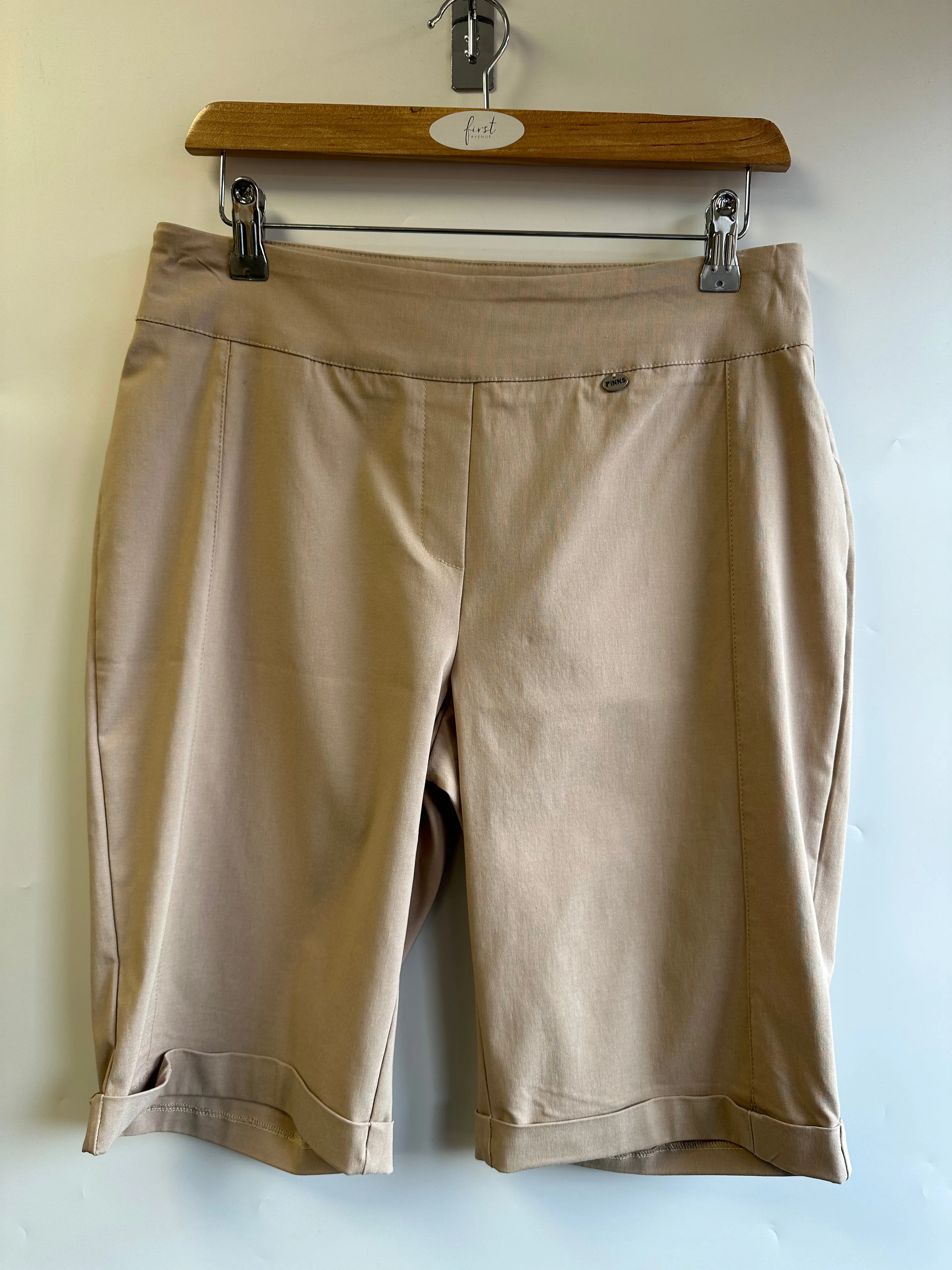 First Avenue 14 Cafe Latte Fitted Shorts - 2418