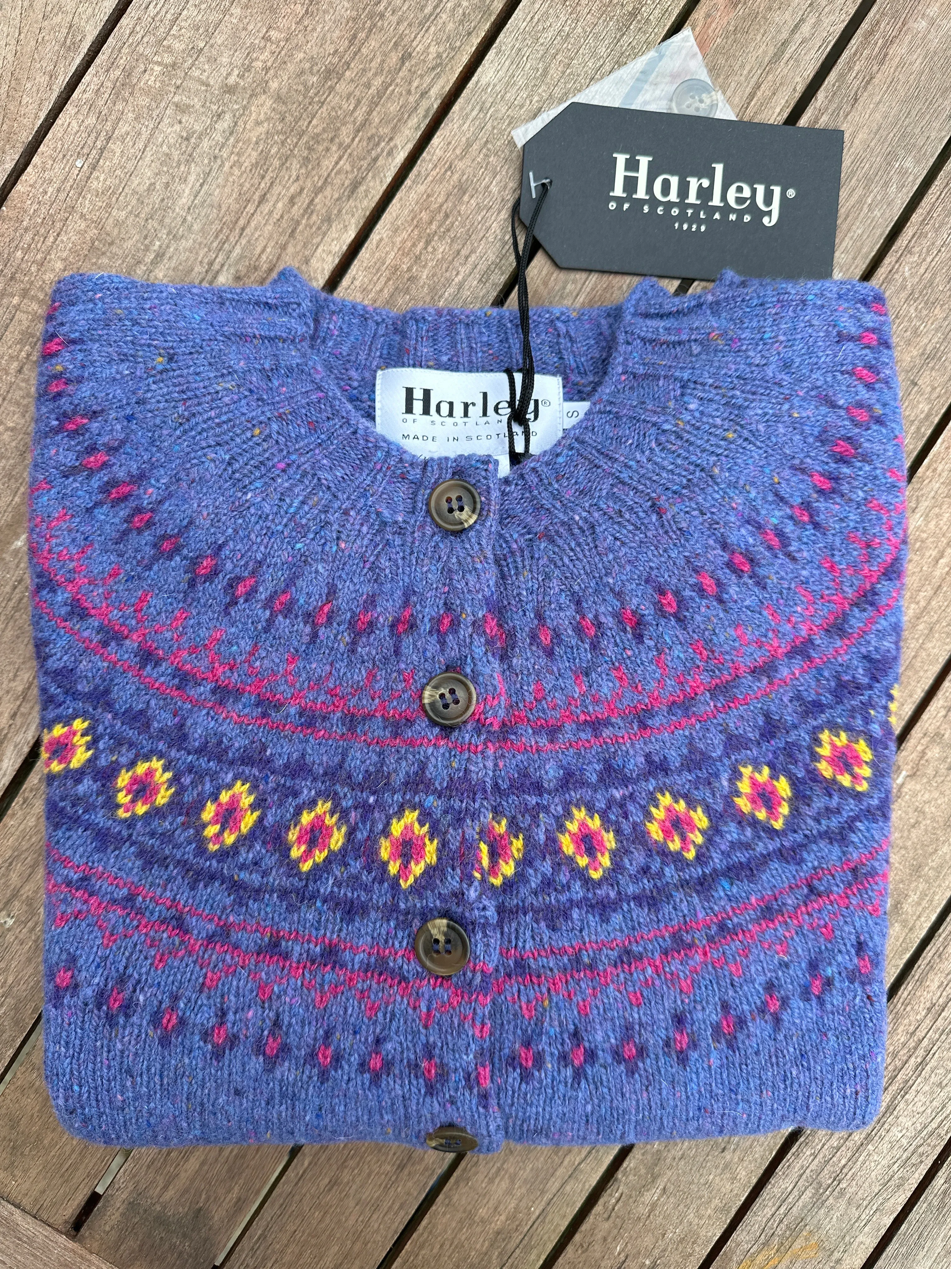 Harley Of Scotland Cardigan in Vatersay