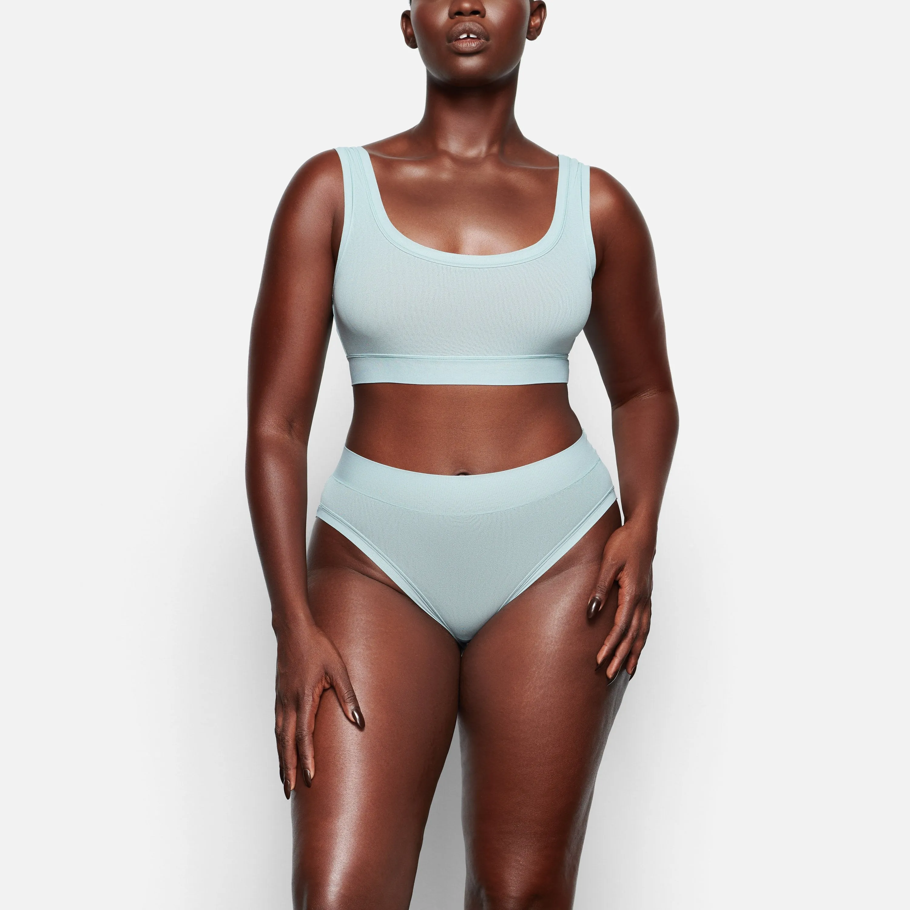 SUMMER MESH BRIEF | SKY