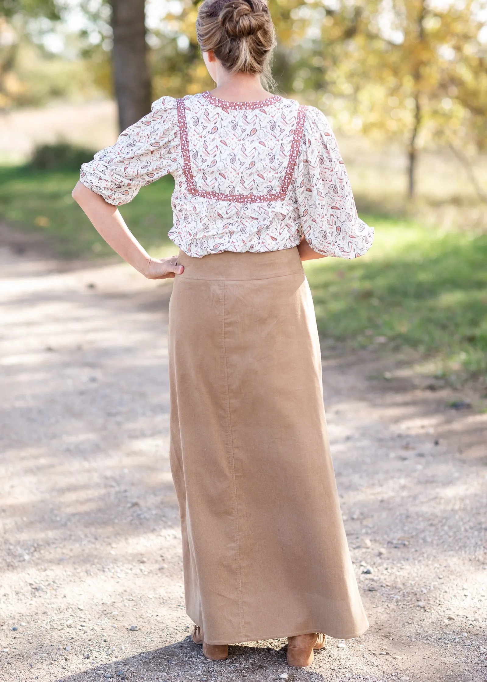 V-Neck Puff Sleeve Paisley Top - FINAL SALE