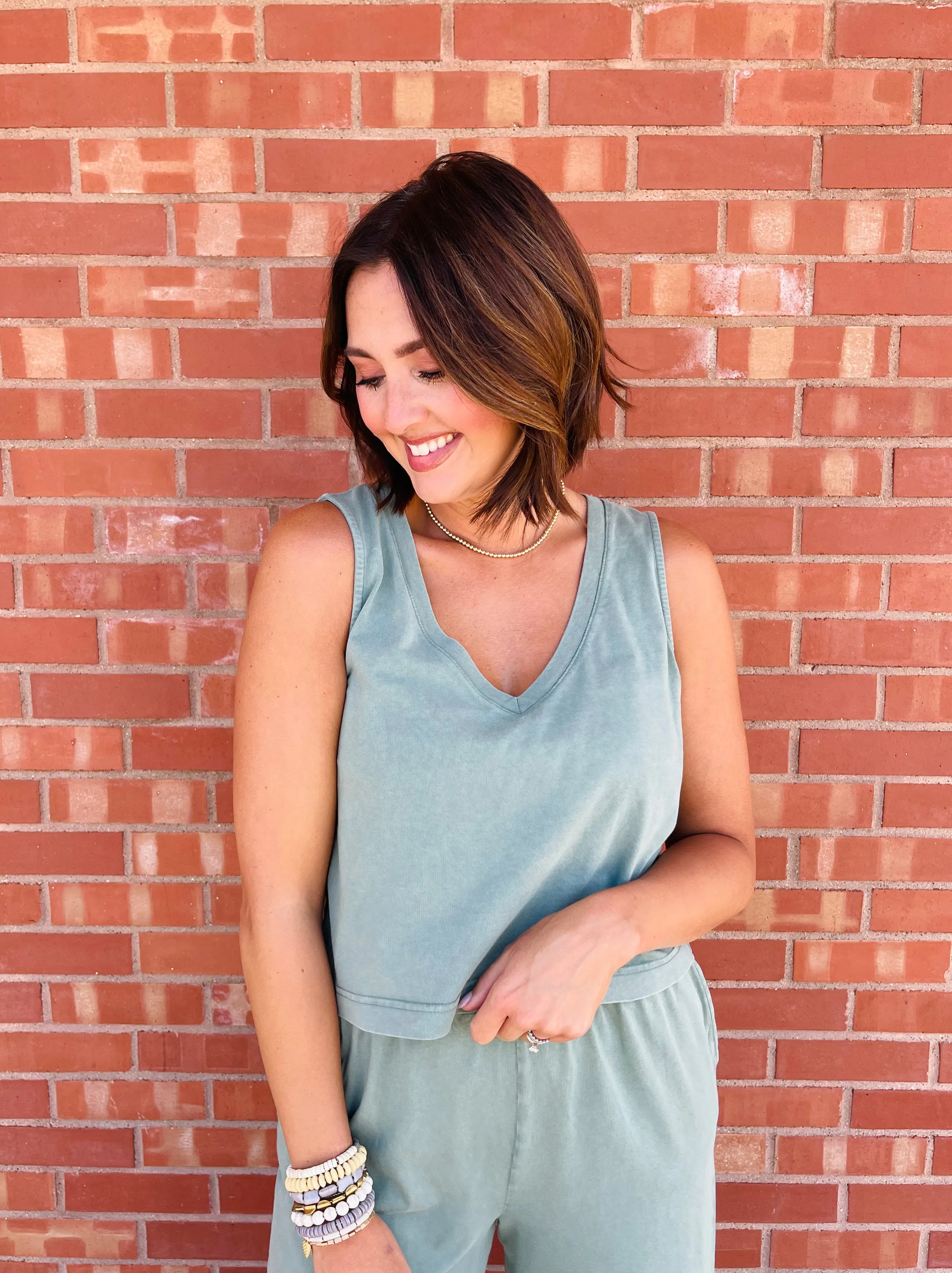 Z Supply Sloane V-Neck Tank | Palm Green