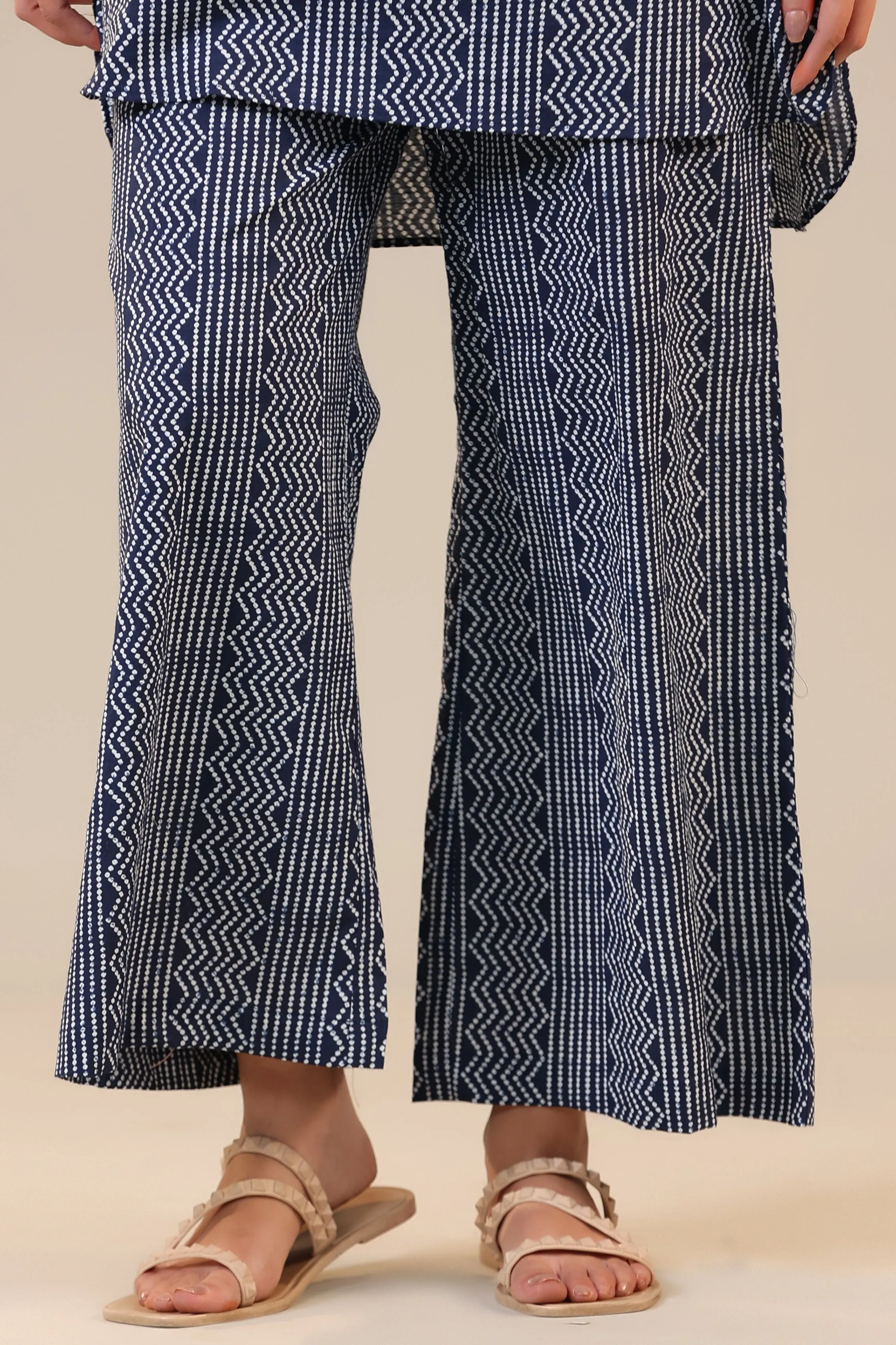 Zigzag Bandhej on Blue Cotton Palazzo Loungewear Set